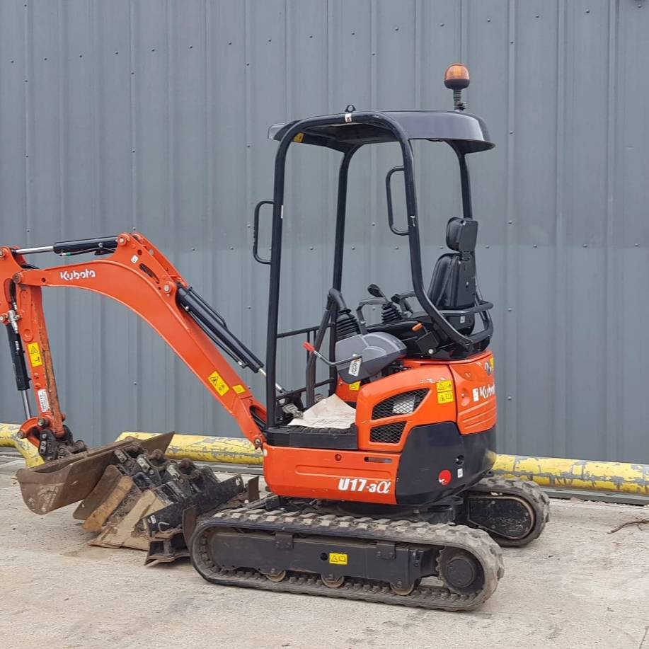 Mini-pelle Kubota U17-3 (2015) – 1,6T