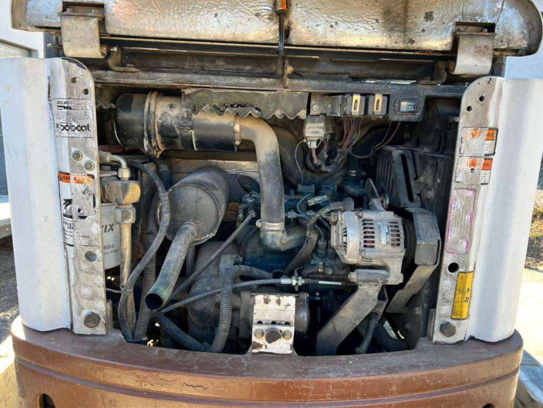 Mini Pelle Bobcat 320 (1997) – État Exceptionnel avec Remoque