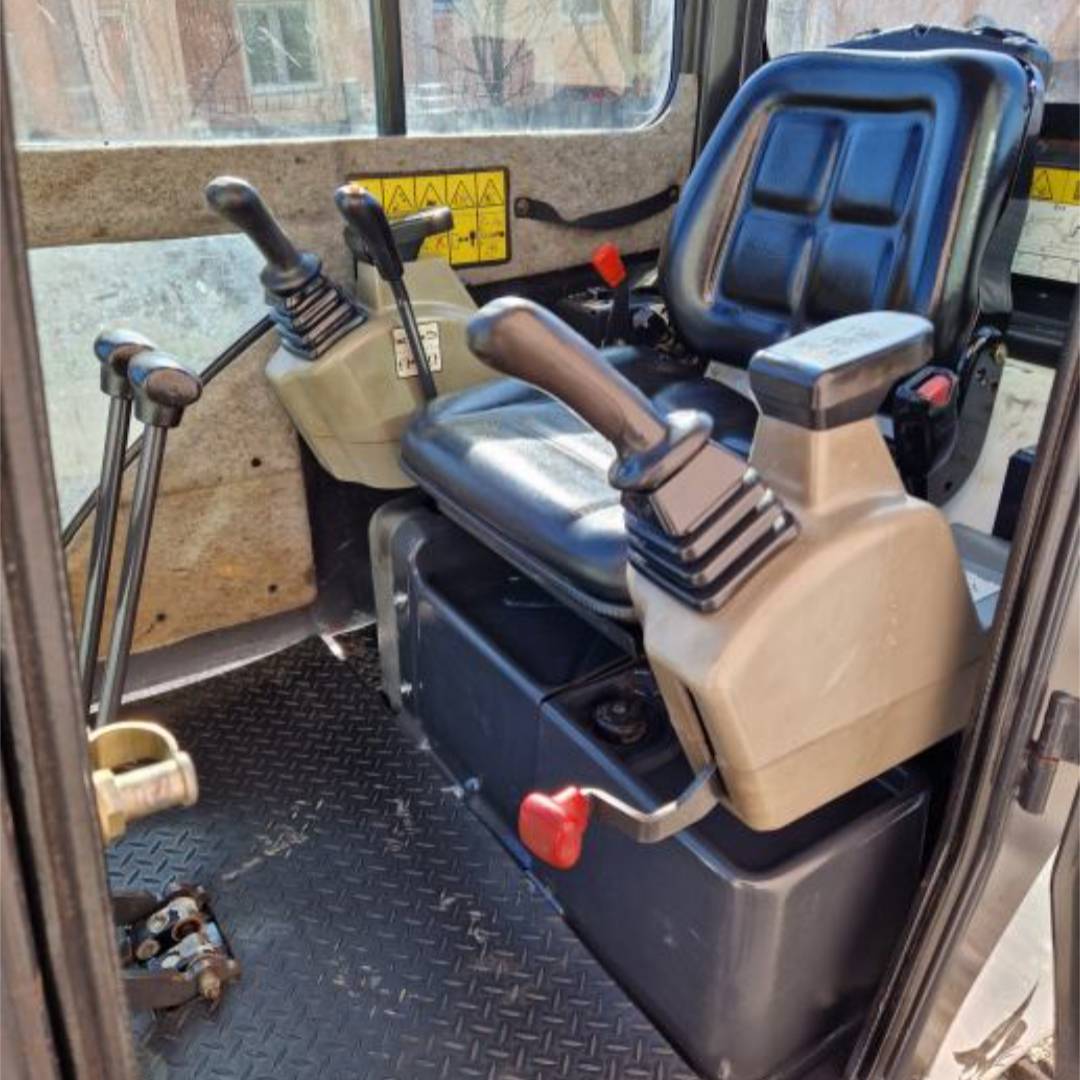 Mini-pelle Bobcat E15 – 1,5T (2015)