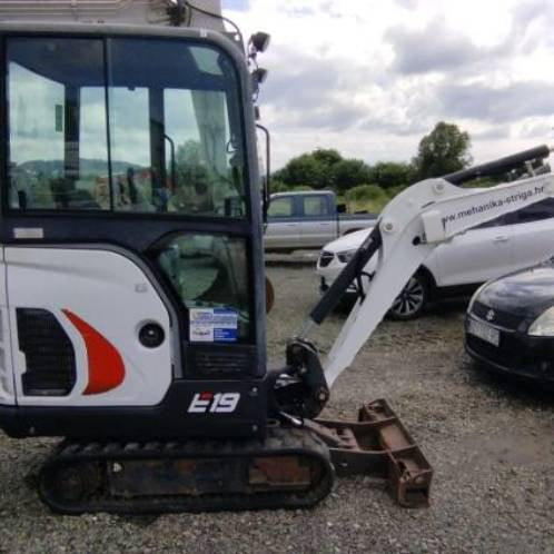 Mini-pelle Bobcat E19 (2016) – 1,9T