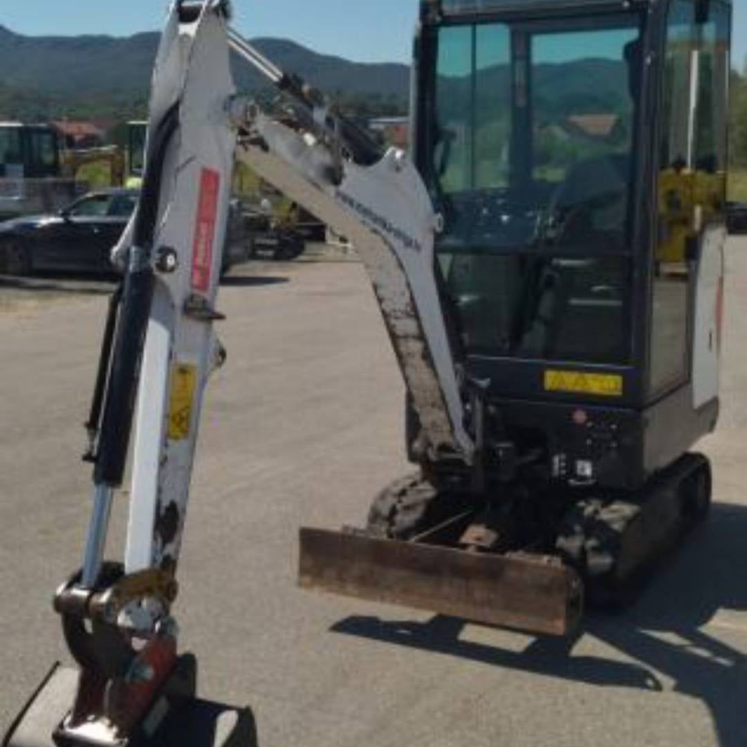Mini-pelle Bobcat E19 (2016) – 1,9T