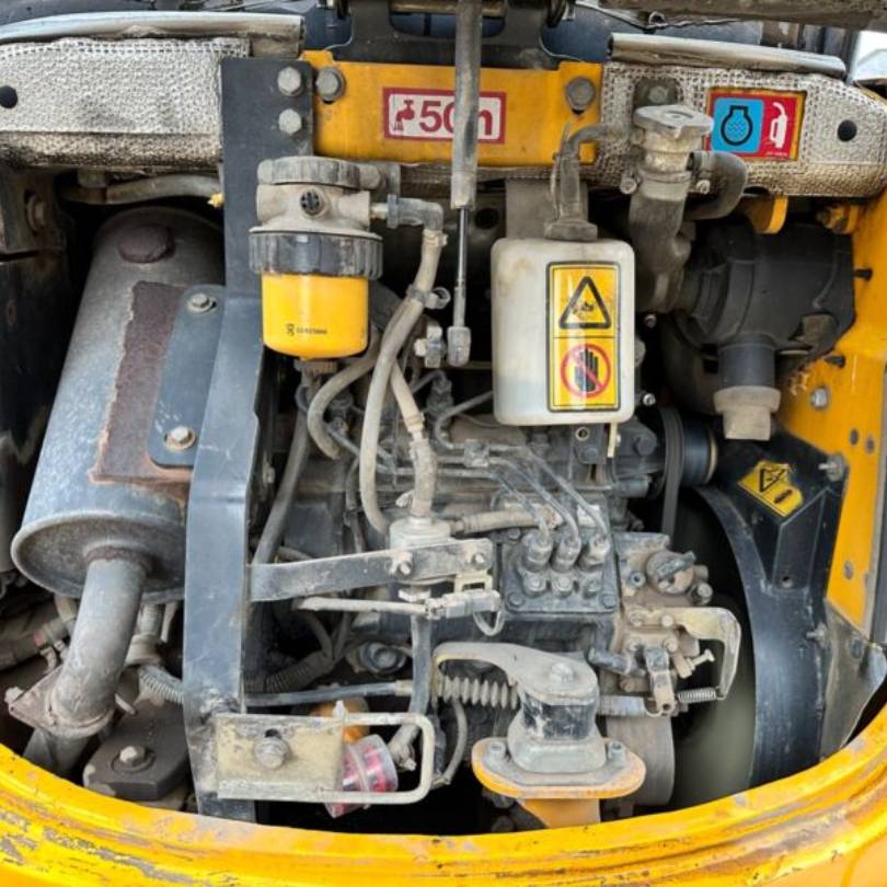 Mini-Pelle JCB 8030ZTS (2012) – 2,8T en Excellent État
