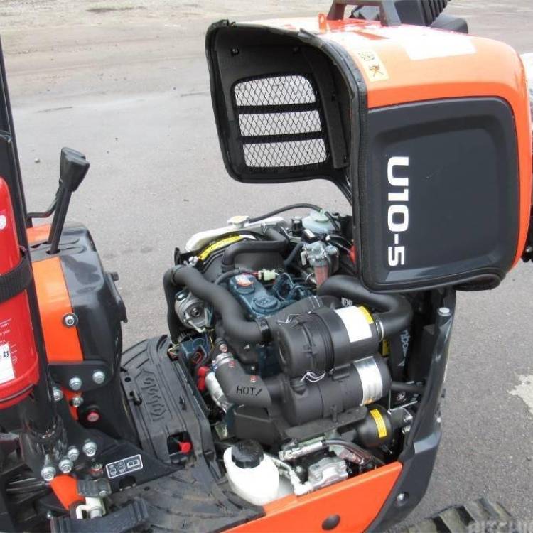 Mini-Pelle Kubota U10-5 (2022) – Ultra-Compacte et Comme Neuve