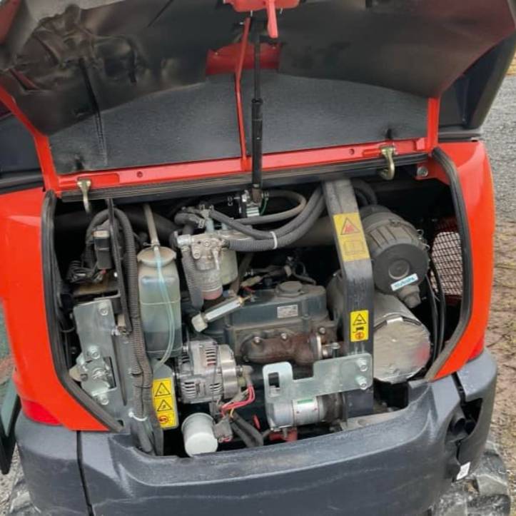Mini-Pelle Kubota KX019-4 (2021) – Performance et Précision
