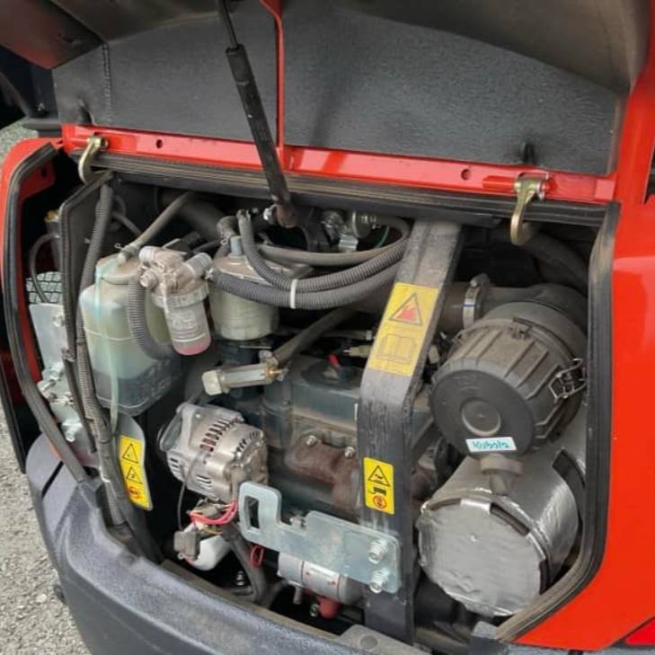 Mini-Pelle Kubota KX019-4 (2021) – Performance et Précision