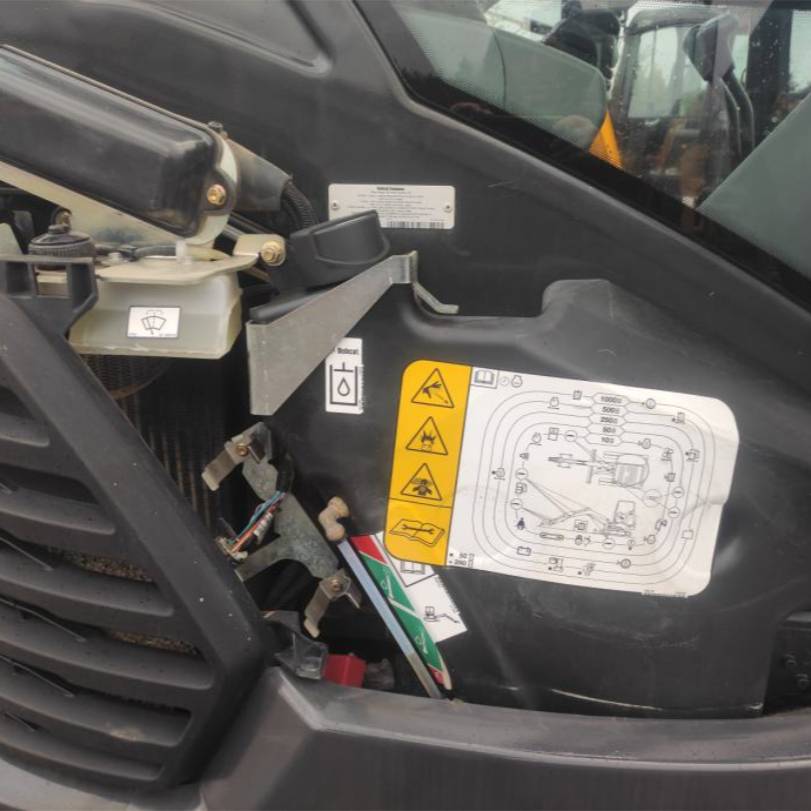 Mini-pelle Bobcat E27Z (2019, 2,7T)