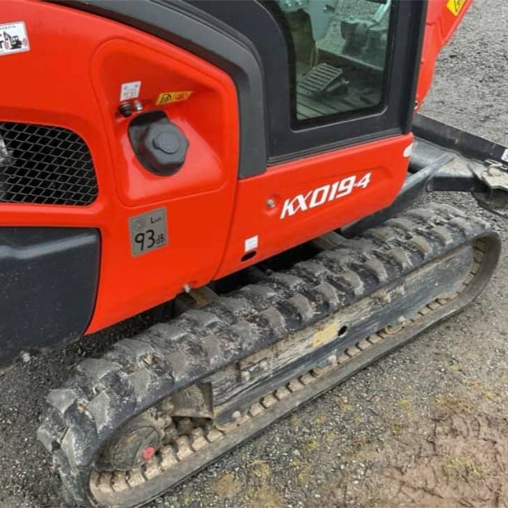 Mini-Pelle Kubota KX019-4 (2021) – Performance et Précision